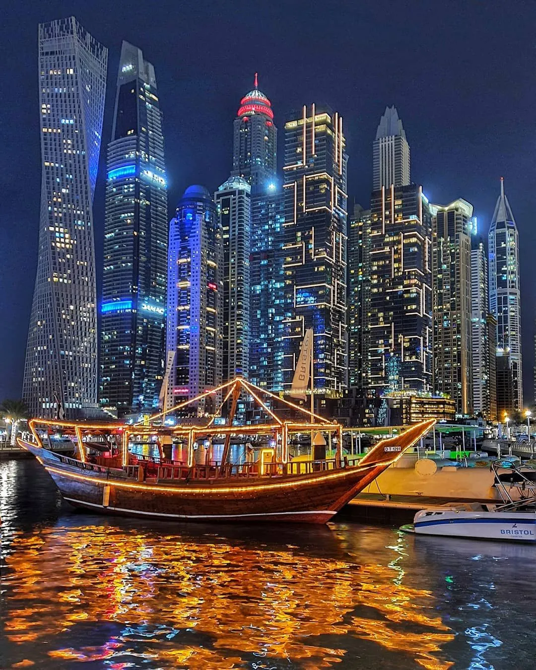 Dhow Cruise Dubai